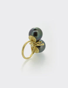 Double Tahitian Pearl ring with diamonds