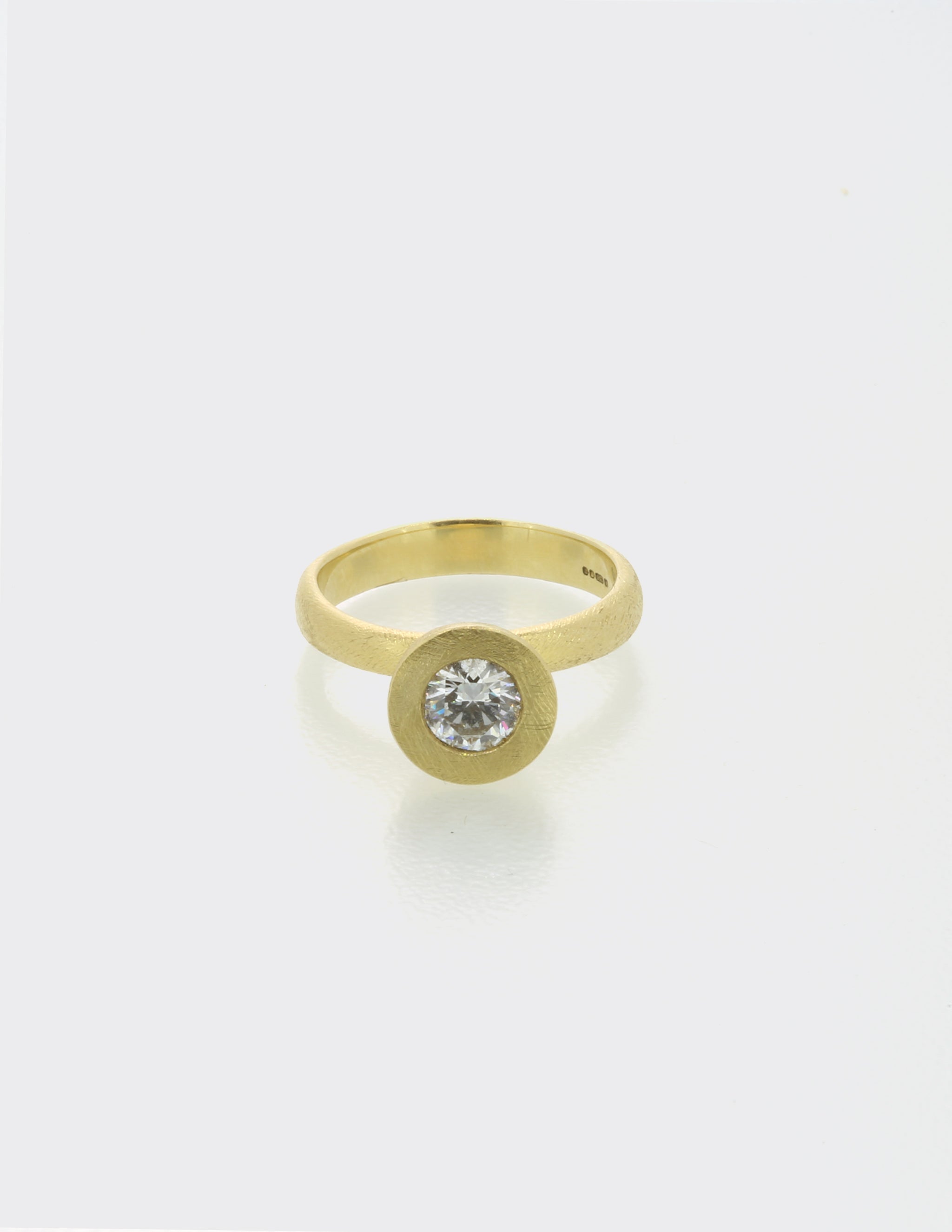 Cone ring with round diamond
