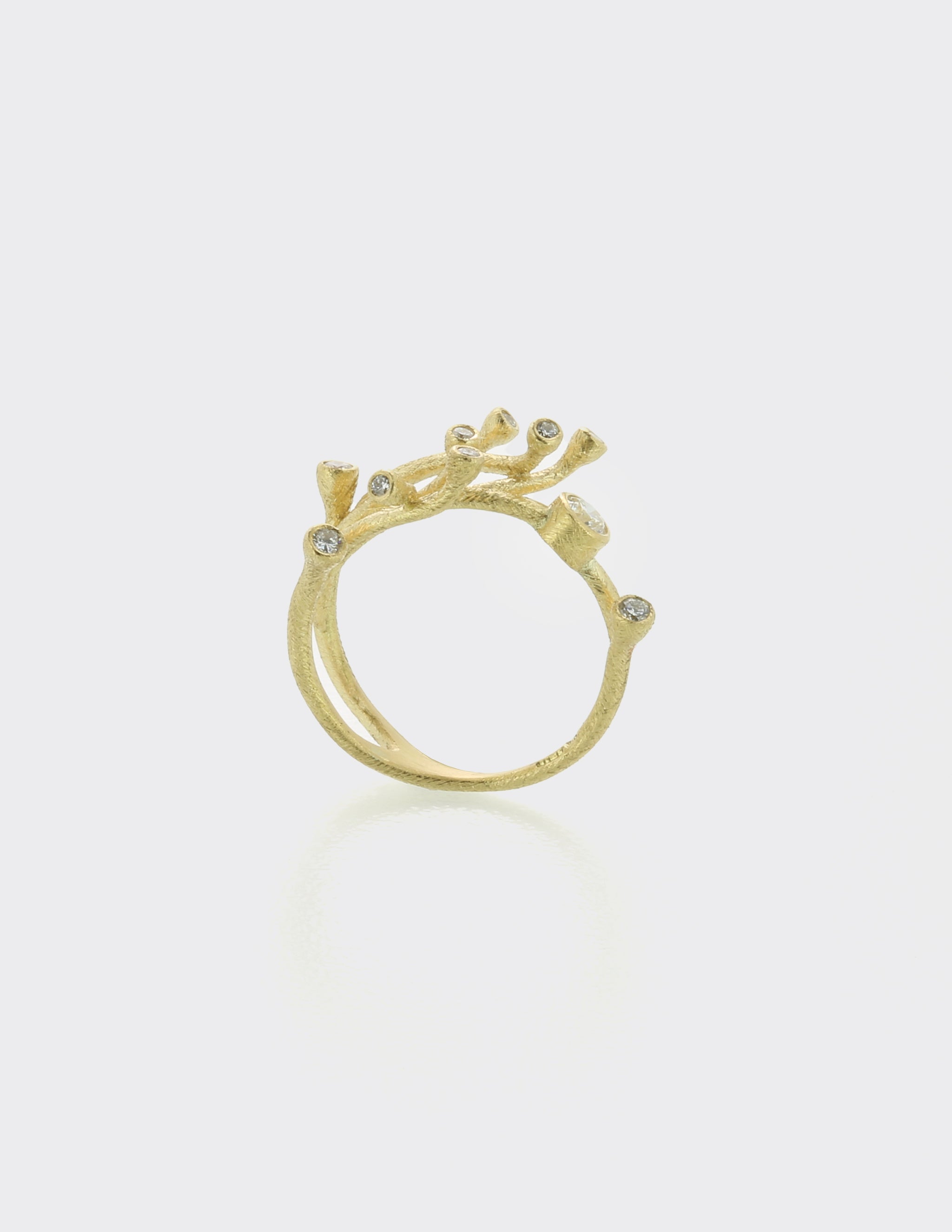 Wave branch ring with diamonds